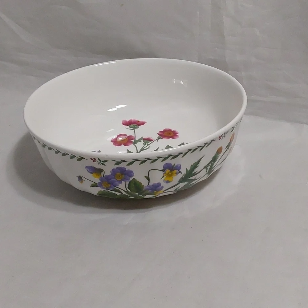 MIKASA MAXIMA  9” VEGETABLE BOWL SUPER STRONG FINE CHINA‎ SERVING BOWL